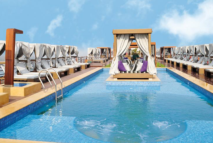 Esplanade Nile Cruise Pool_966c2_lg.jpg
